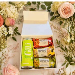 Mini coffret apéritif bio composé d'une boisson et de 3 snecks gourmands par Halmahera